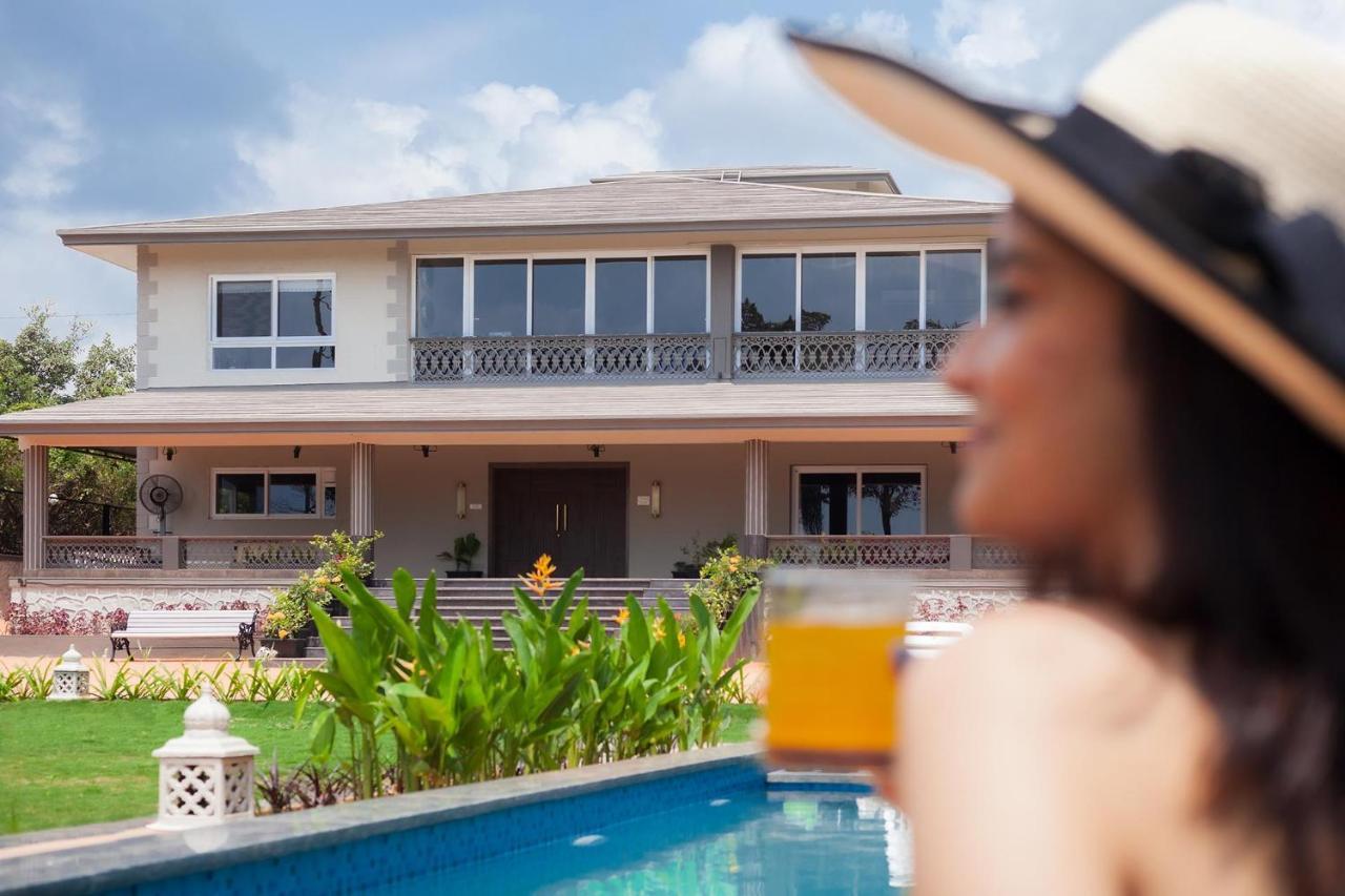 לונבלה Stayvista'S The Cincin With Elegant Rooms, Snooker Table, Pool, Scenic View, And Jacuzzi מראה חיצוני תמונה