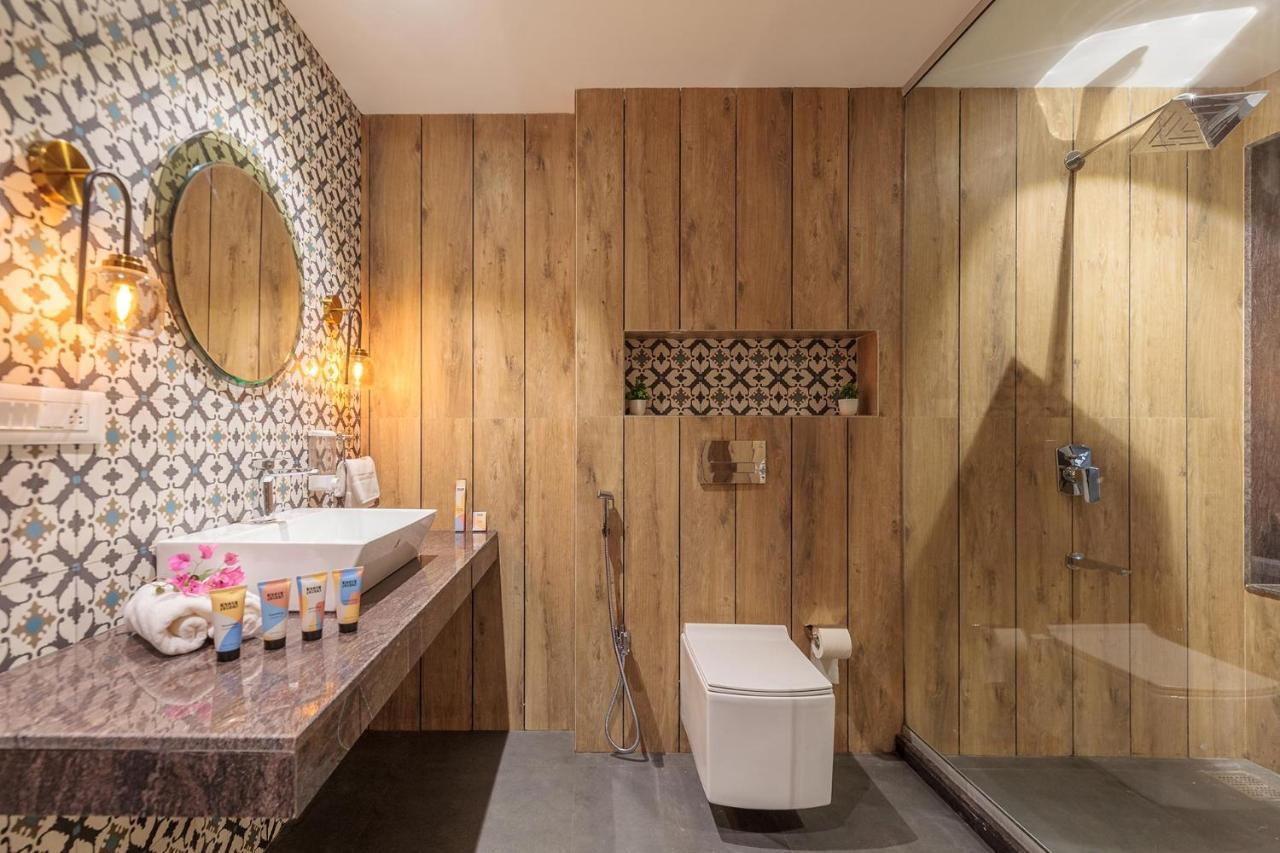 לונבלה Stayvista'S The Cincin With Elegant Rooms, Snooker Table, Pool, Scenic View, And Jacuzzi מראה חיצוני תמונה