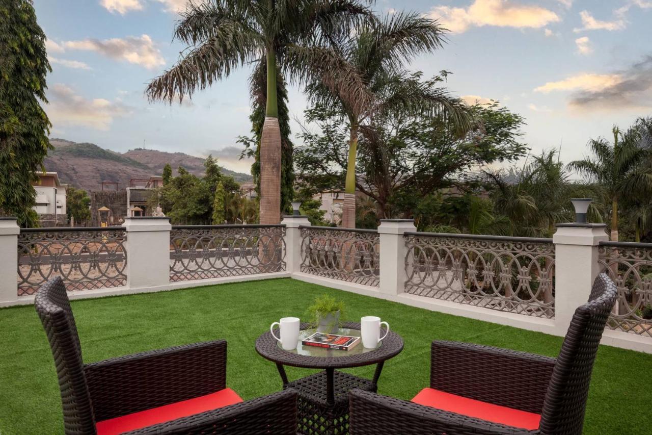 לונבלה Stayvista'S The Cincin With Elegant Rooms, Snooker Table, Pool, Scenic View, And Jacuzzi מראה חיצוני תמונה